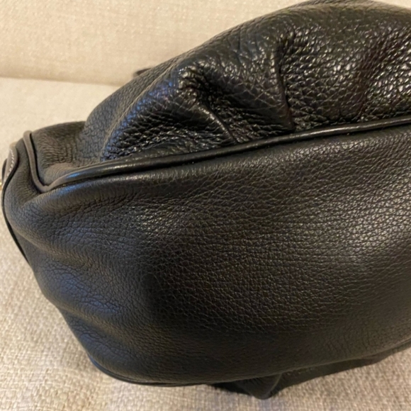 🔥EUC🔥FURLA Genuine Leather Purse- Made in Italy- Gold tone hardware - Picture 11 of 14